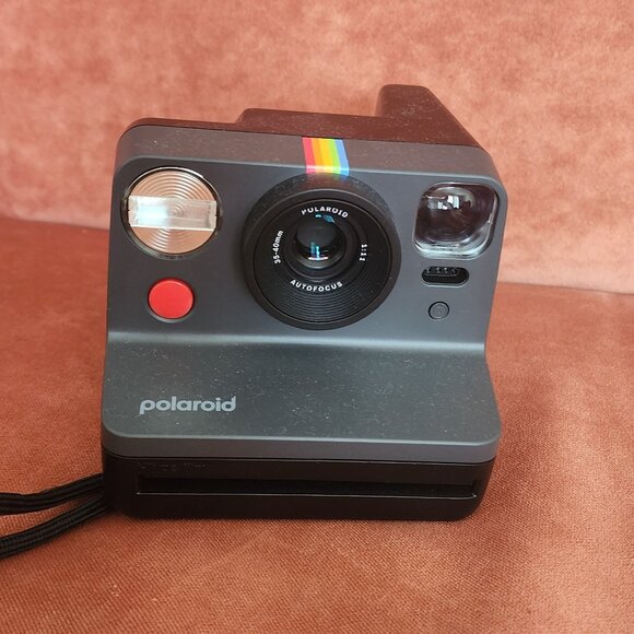 Polaroid Orginals NOW-1 Type Instant Camera - Picture 2 of 6